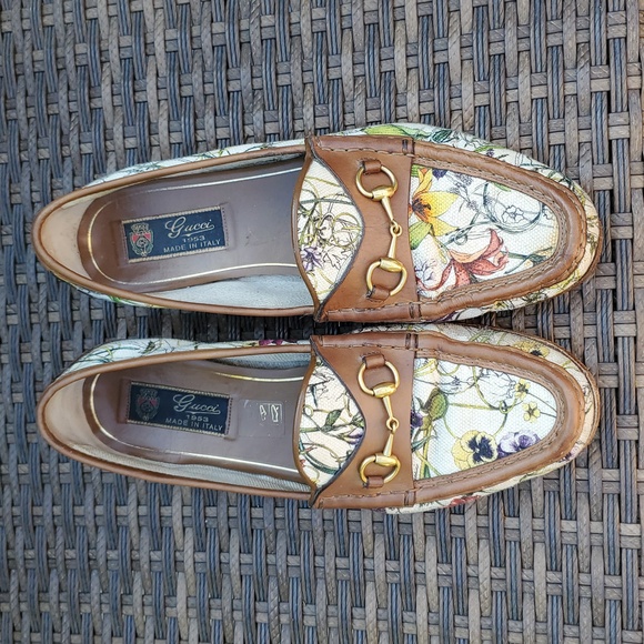 Gucci Floral Print Loafers - Picture 1 of 7